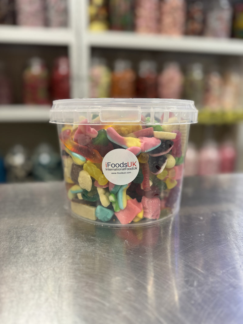 Gummy Sweets & Chocolate Bucket 1.5kg